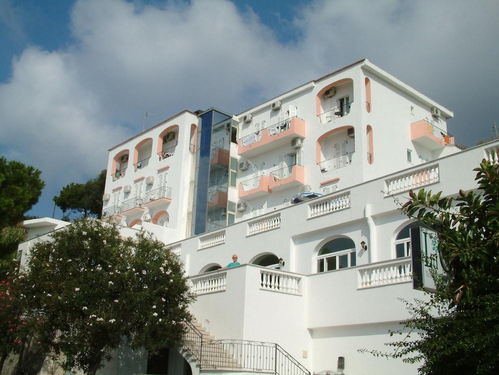 Hotel La Ginestra Forio di Ischia Dış mekan fotoğraf
